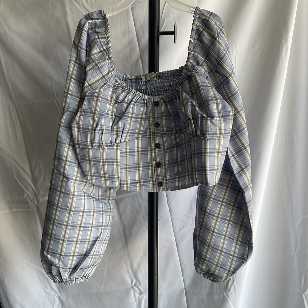 love tree empire button balloon sleeve plaid crop top